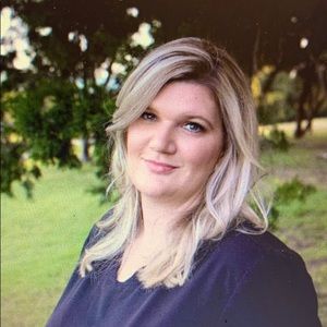 Meet your Posher, Jacqueline